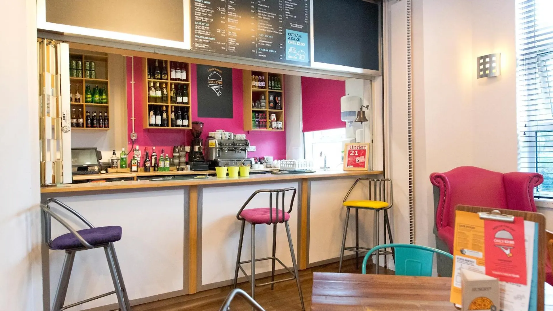 Yha London Thameside Hostel