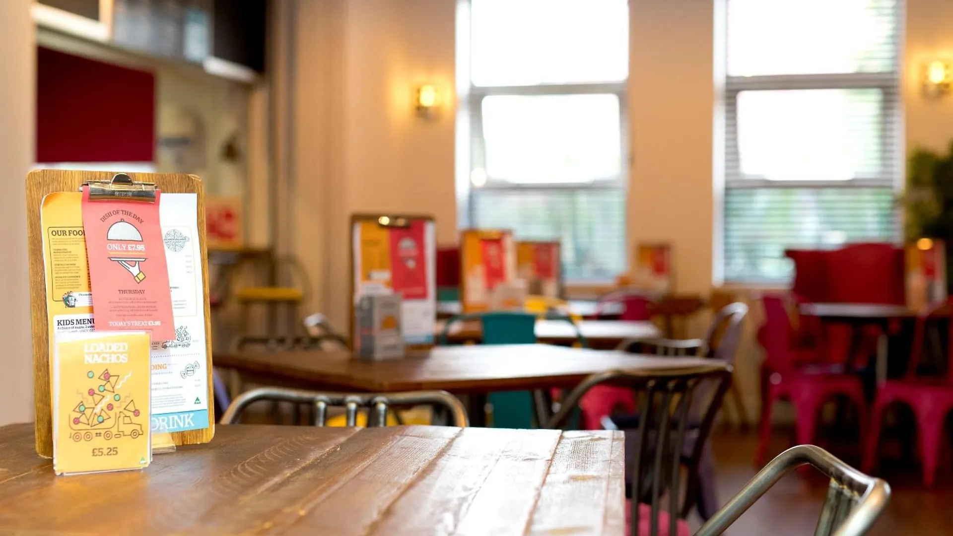 Yha London Thameside Hostel