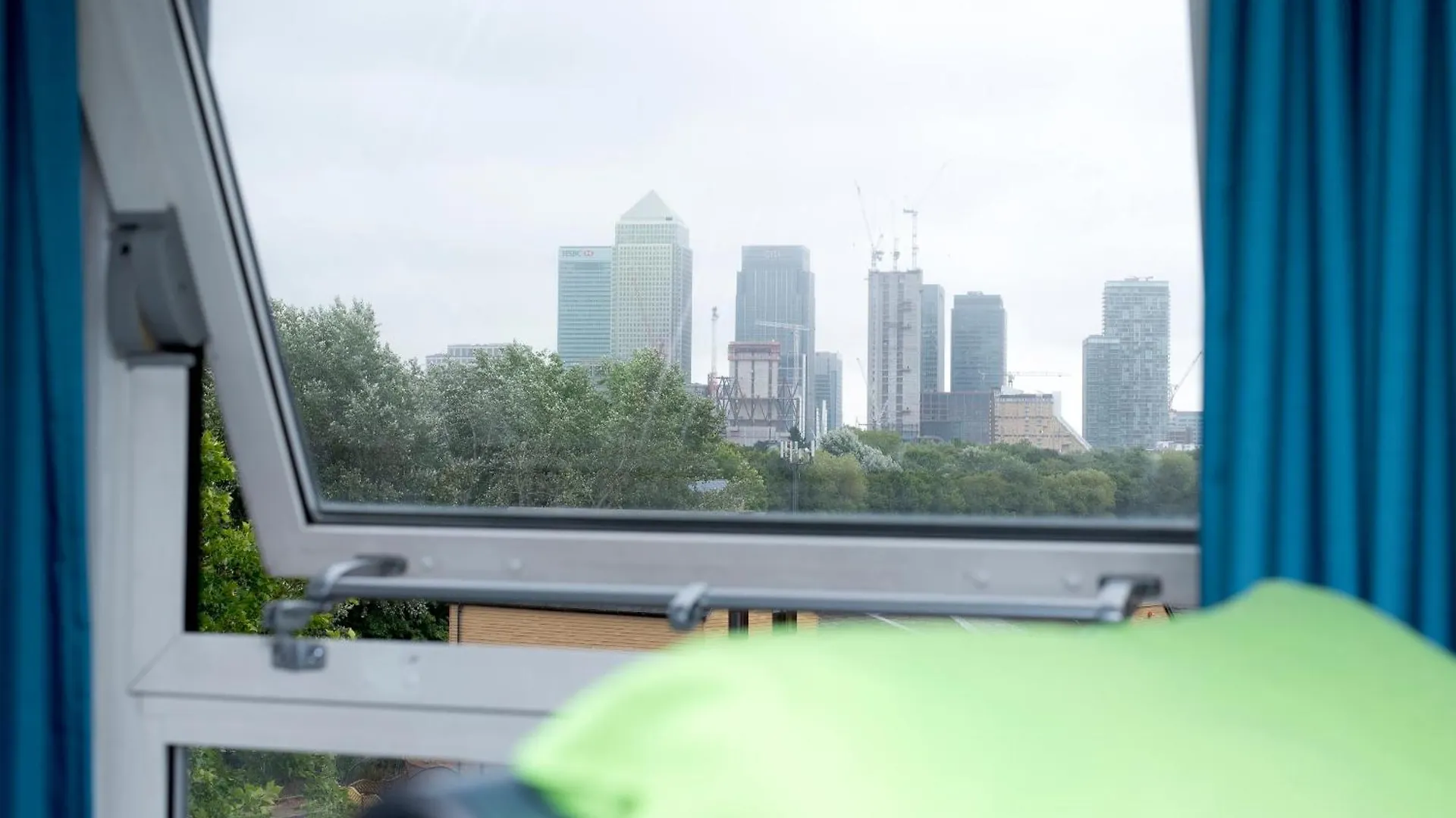 Yha London Thameside Hostel
